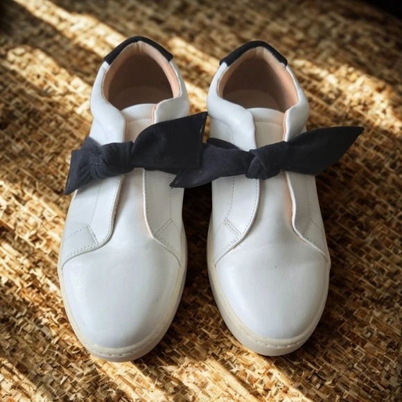 The Learning Journey Shoes - Journey Collection Ash Fashion Sneaker Black Bow Tie Slip on Loafers Size 9 1/2